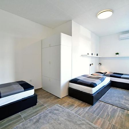 Apartments Dubec Сесвете Экстерьер фото