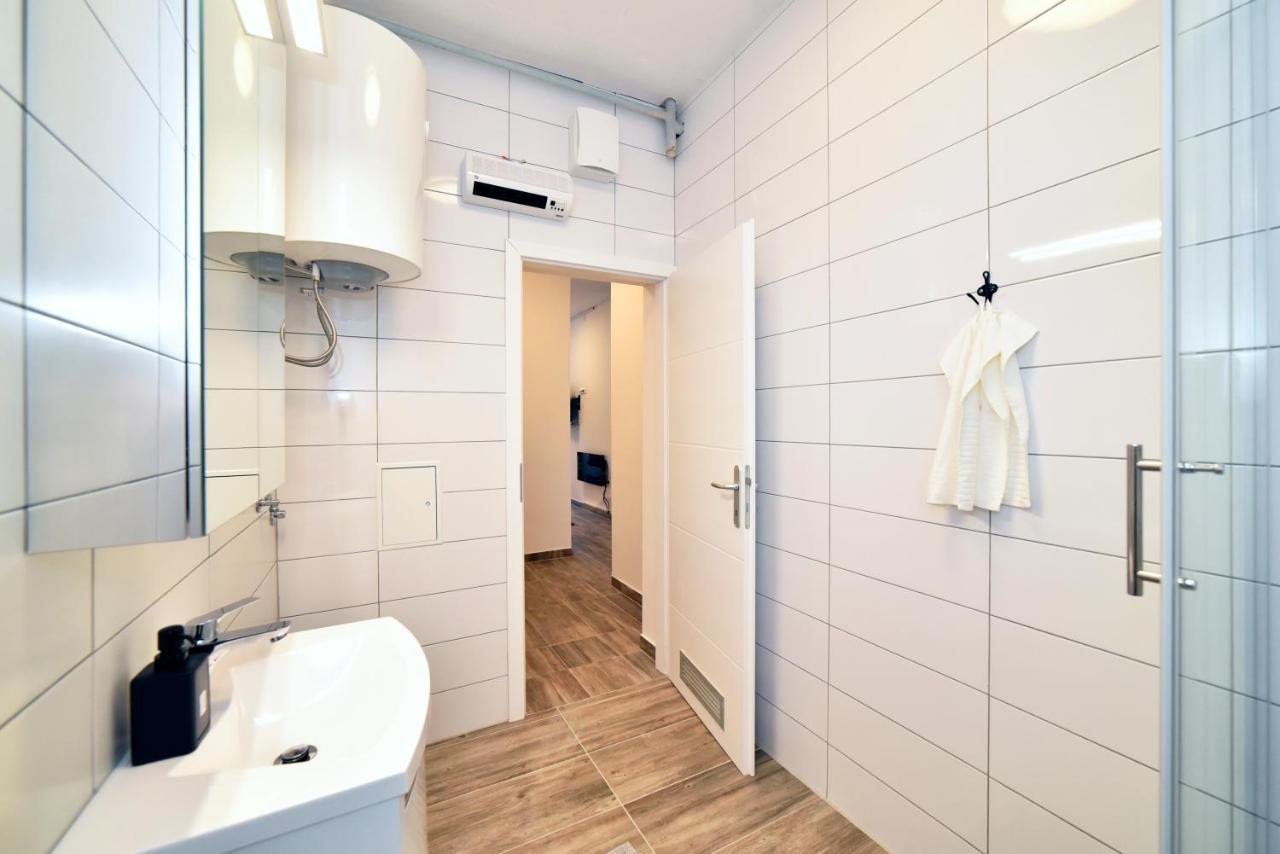 Apartments Dubec Сесвете Экстерьер фото