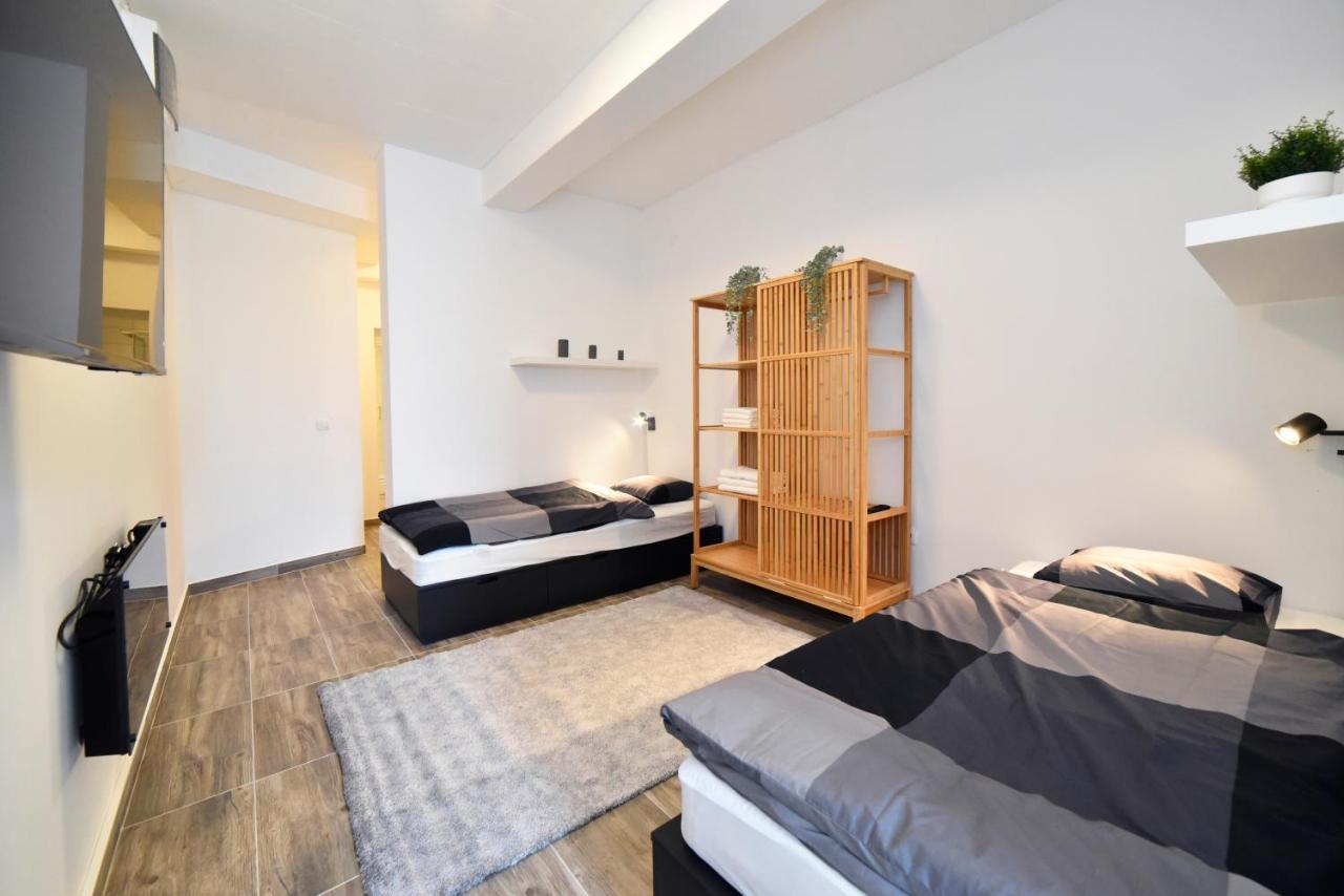Apartments Dubec Сесвете Экстерьер фото