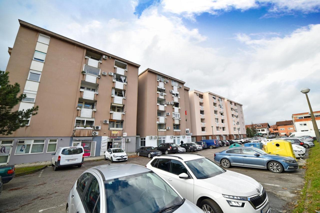 Apartments Dubec Сесвете Экстерьер фото