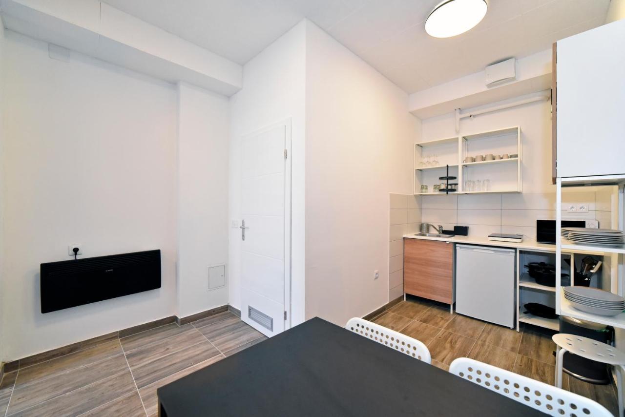 Apartments Dubec Сесвете Экстерьер фото