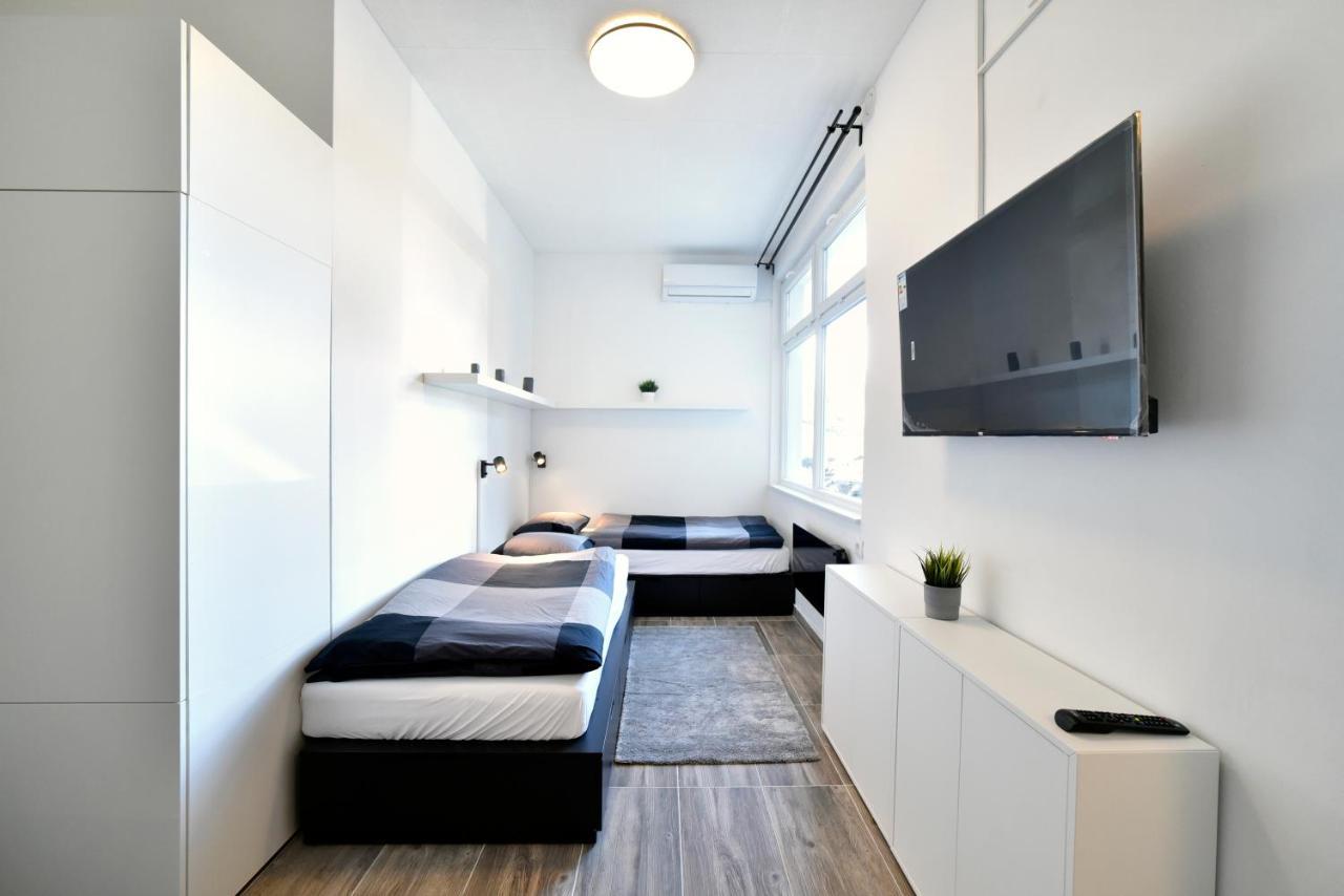 Apartments Dubec Сесвете Экстерьер фото
