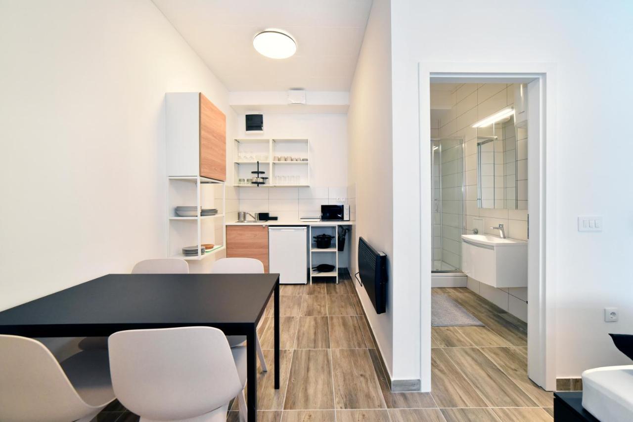 Apartments Dubec Сесвете Экстерьер фото